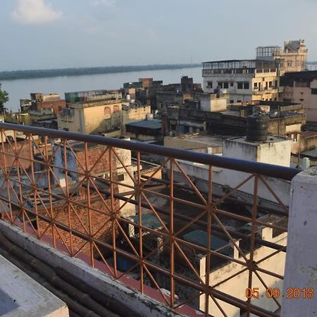Family Guest House Varanasi Luaran gambar