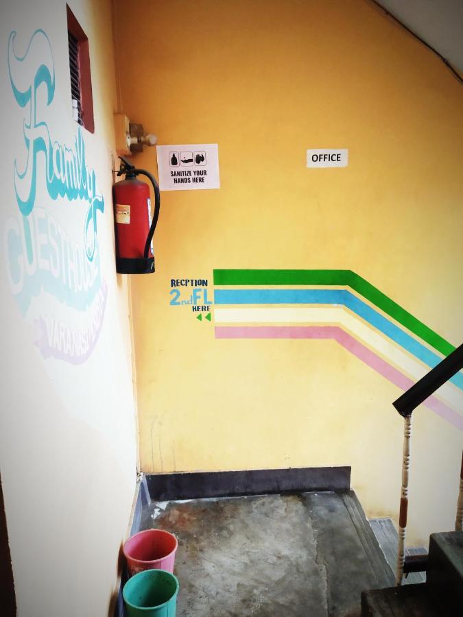 Family Guest House Varanasi Luaran gambar