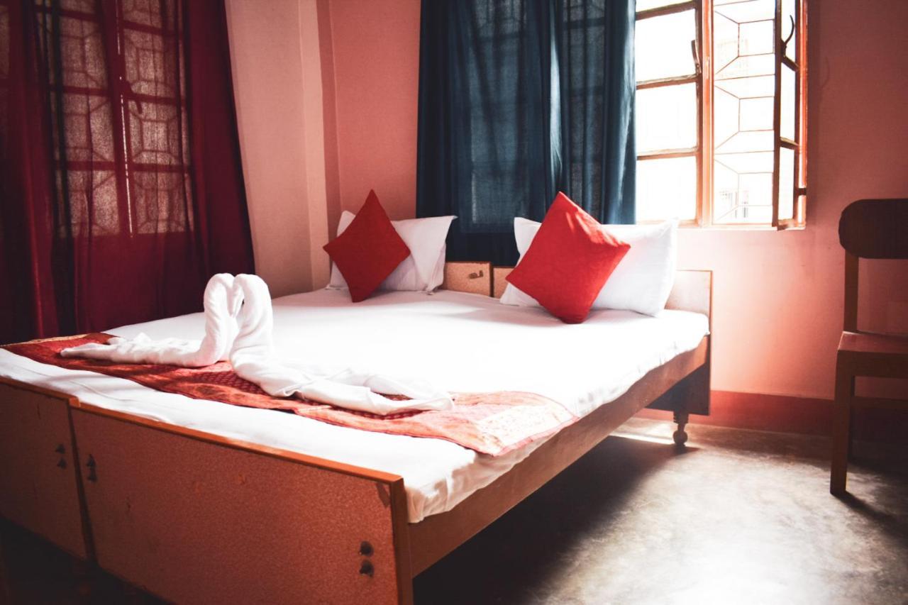 Family Guest House Varanasi Luaran gambar
