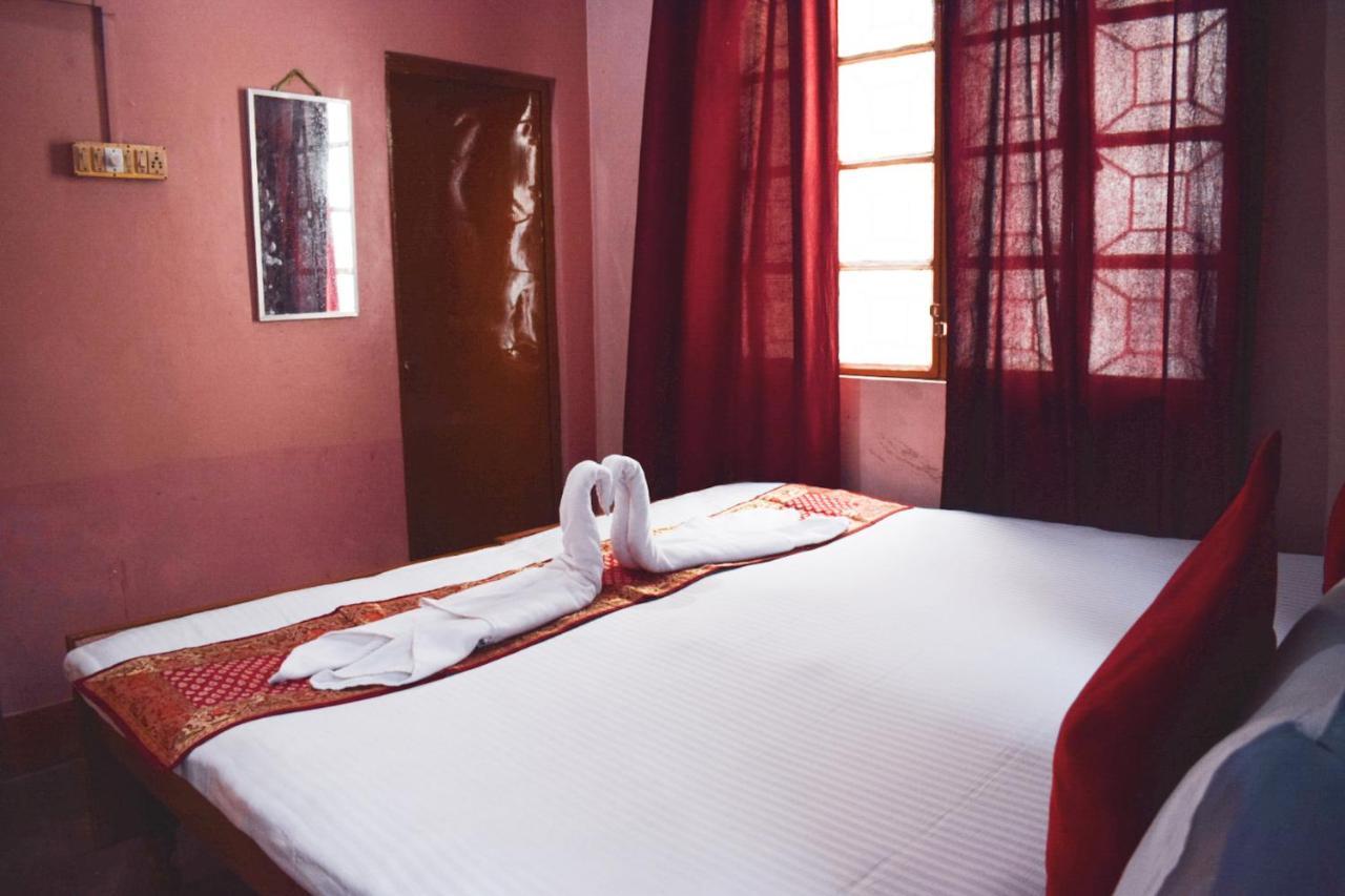 Family Guest House Varanasi Luaran gambar