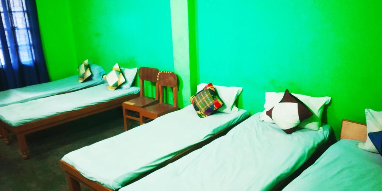 Family Guest House Varanasi Luaran gambar