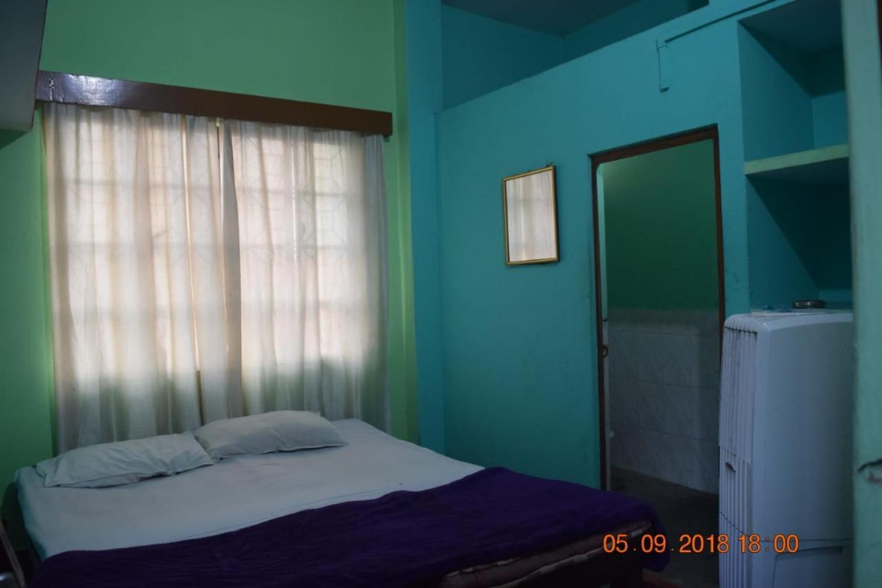 Family Guest House Varanasi Luaran gambar