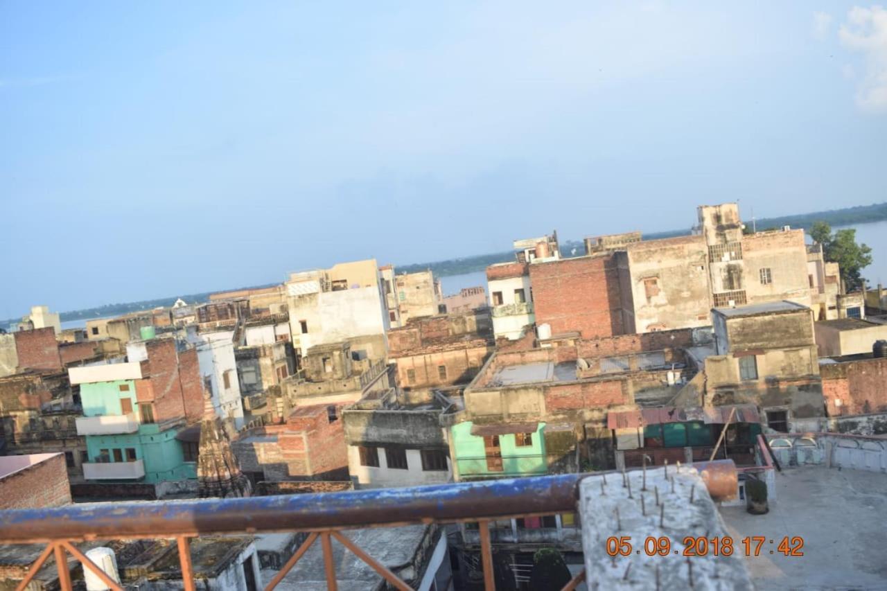 Family Guest House Varanasi Luaran gambar