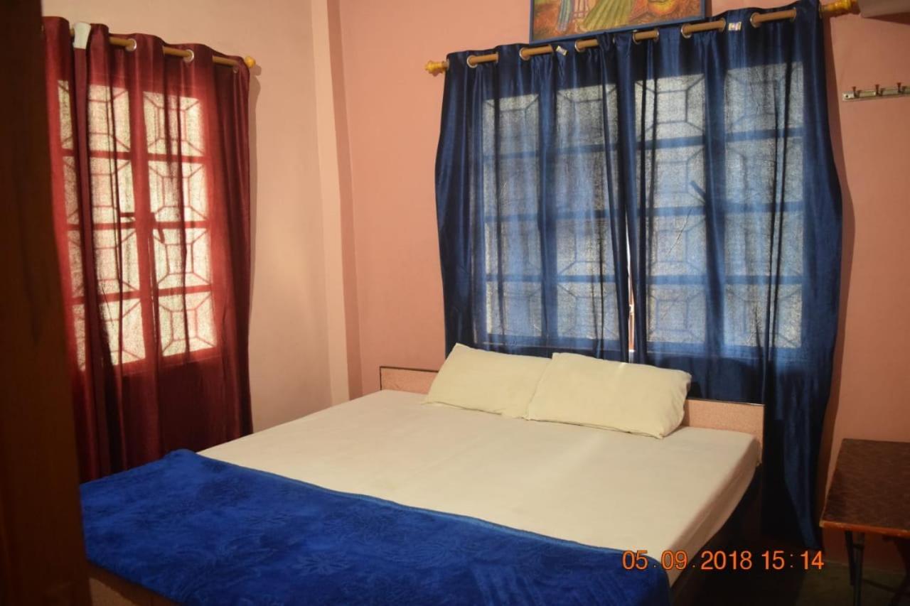 Family Guest House Varanasi Luaran gambar