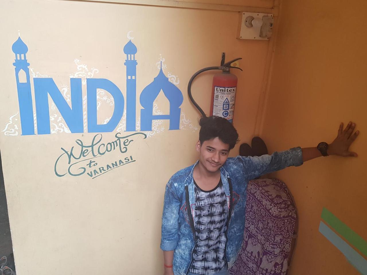 Family Guest House Varanasi Luaran gambar